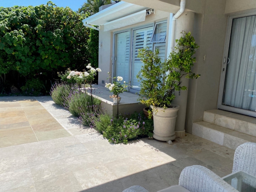 To Let 4 Bedroom Property for Rent in Camps Bay Western Cape